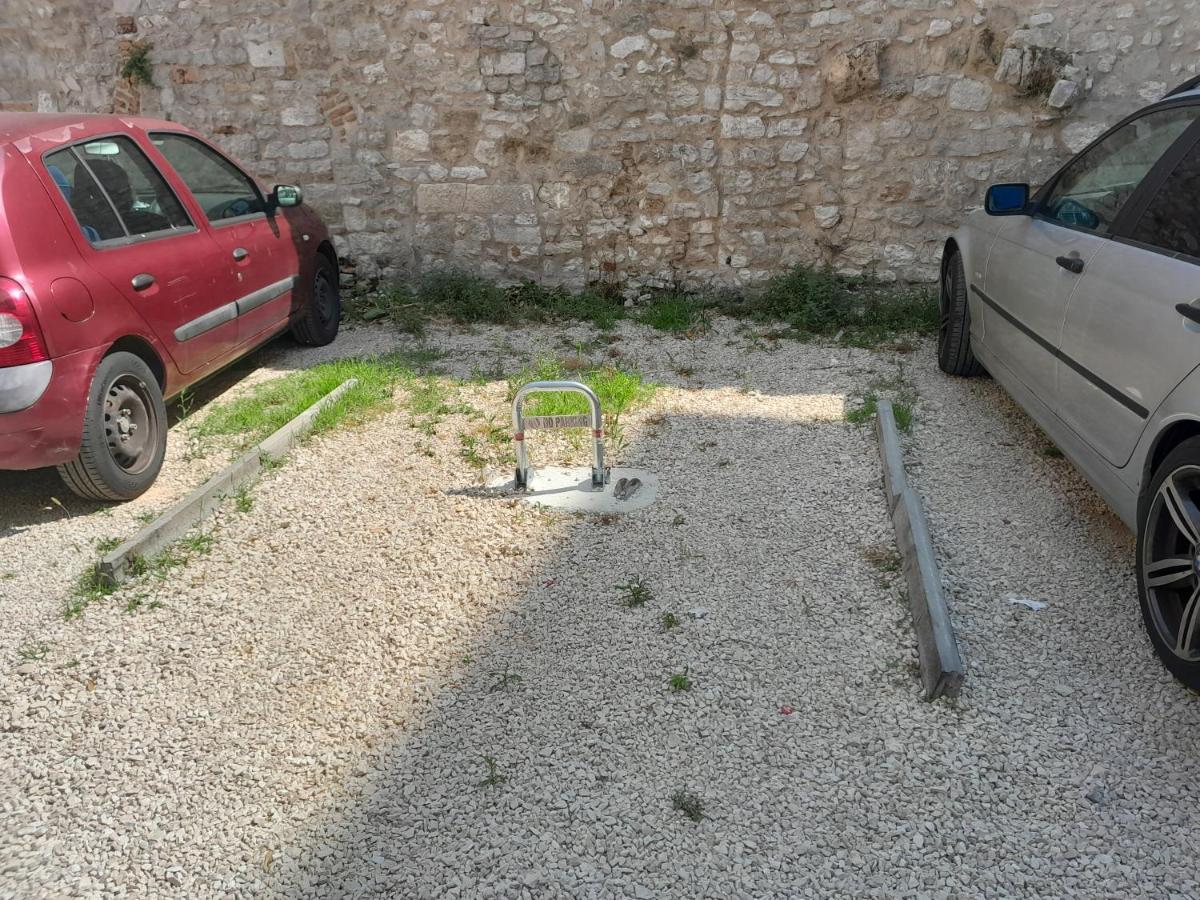 T&M Apartment With Parking In The Old Town Ζαντάρ Εξωτερικό φωτογραφία